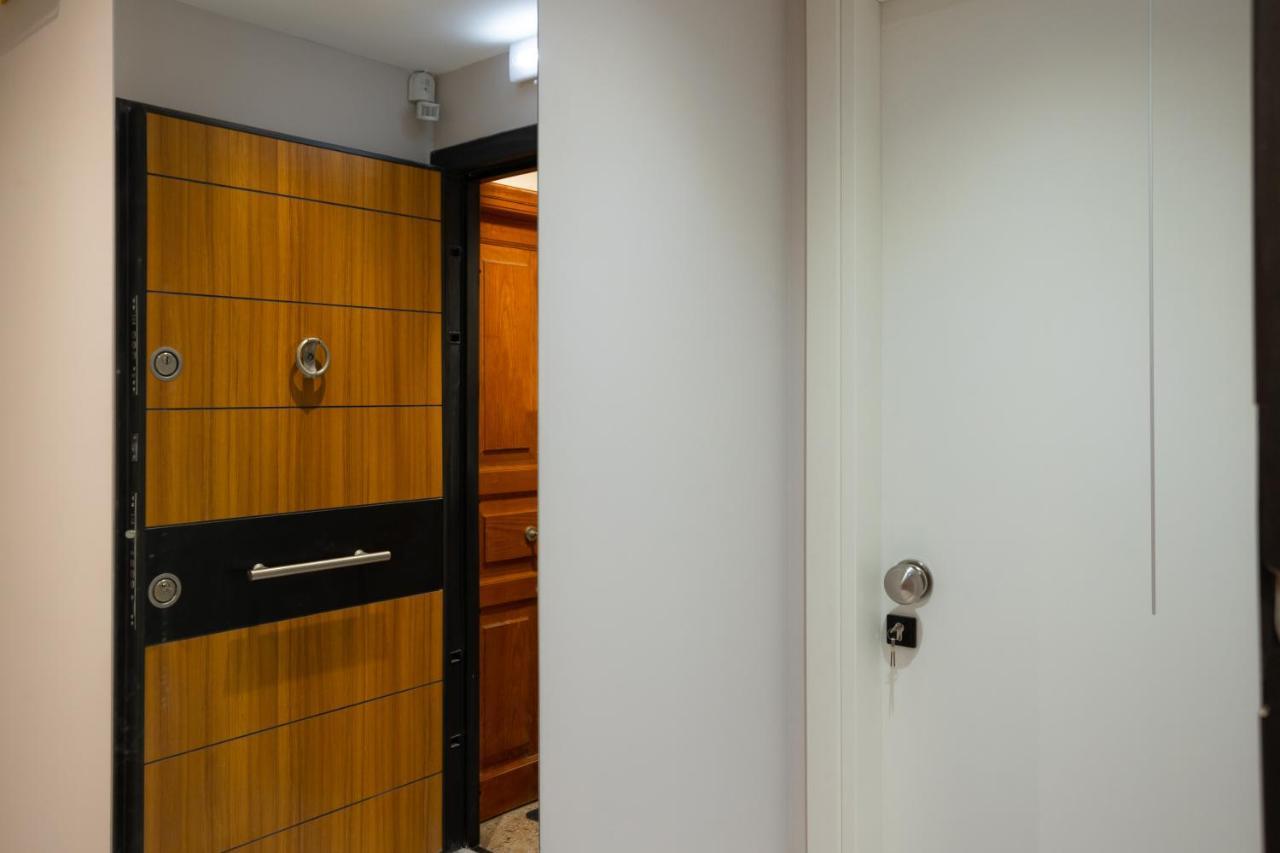 Aurora Apartment In Corfu Center Bagian luar foto